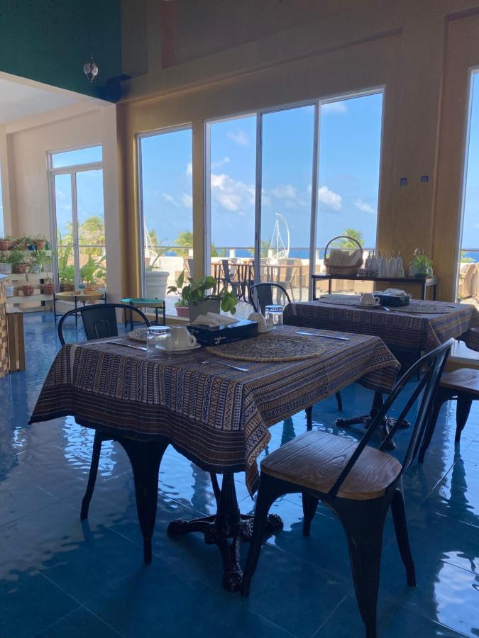 Lea Spa Hotel Maafushi Exteriör bild