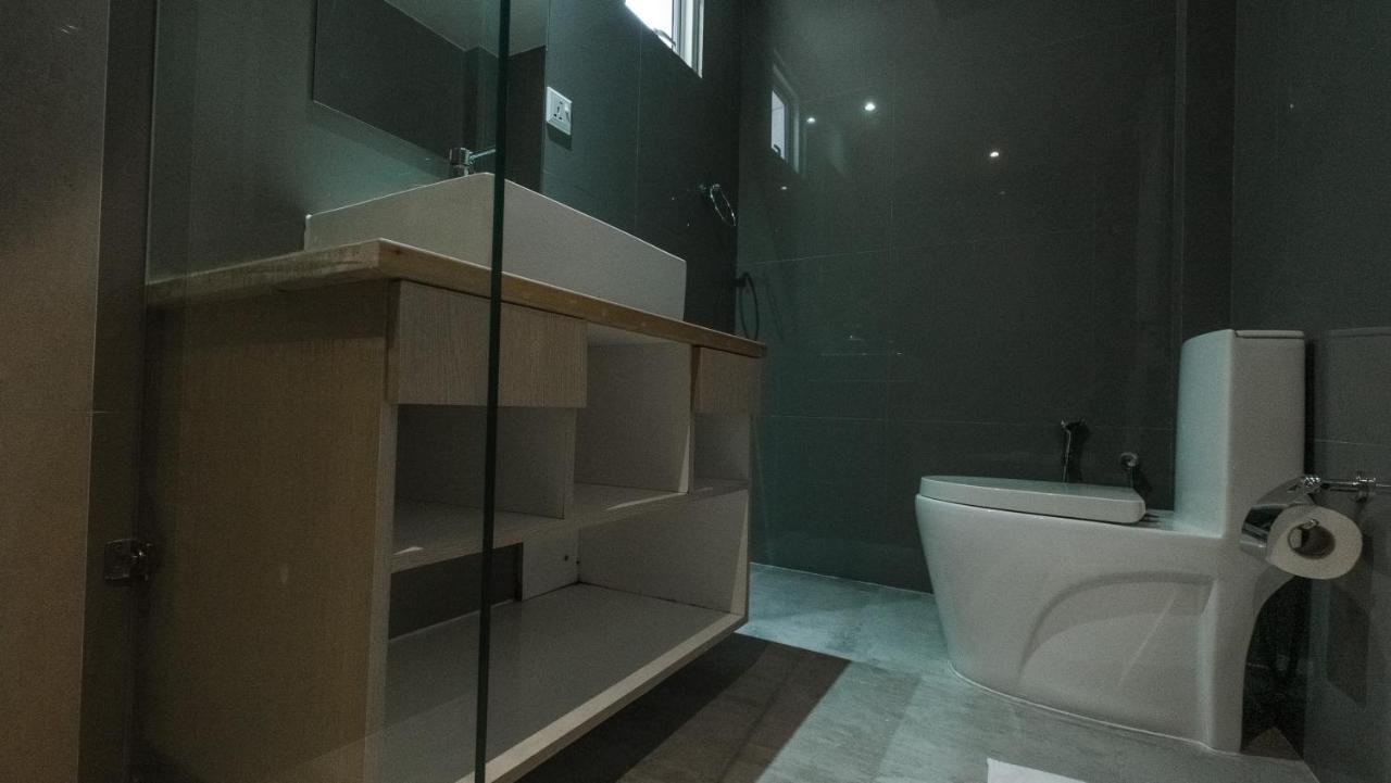 Lea Spa Hotel Maafushi Exteriör bild